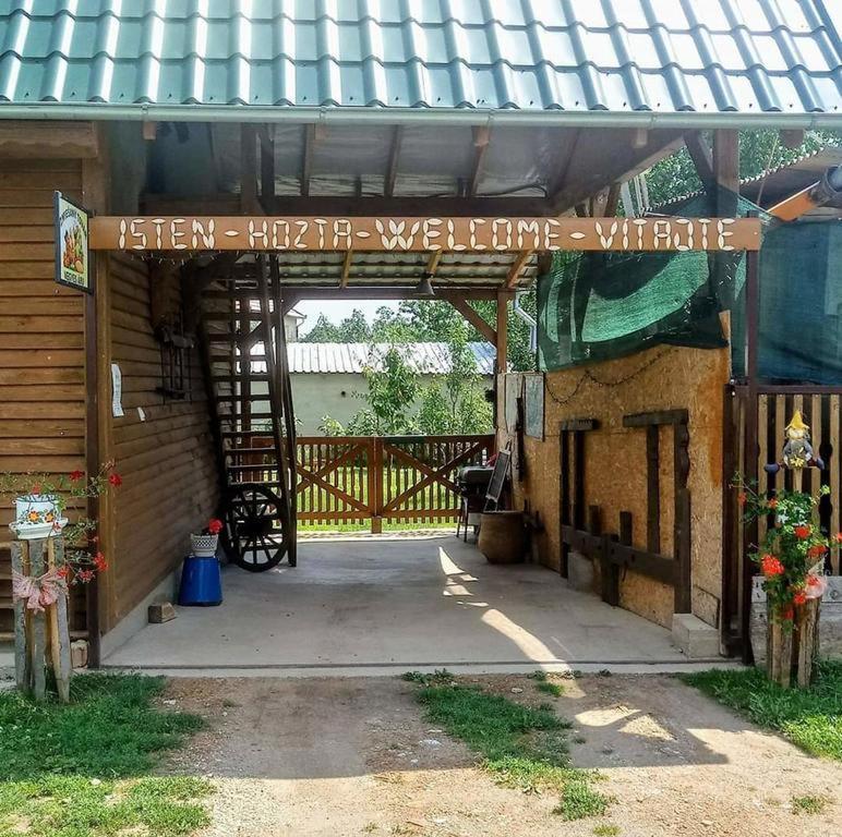 Vidiecky Dom Stara Basta Zewnętrze zdjęcie